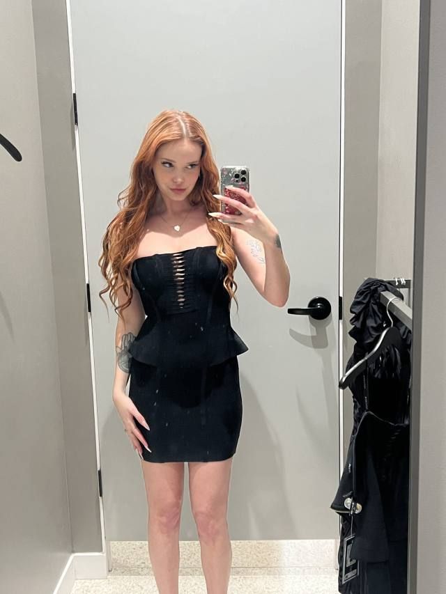 Hot sexy girl with magical hands💦🥰I offer all with no rules😍💕my place or yours💦let have a nice time honey💕 - Image 2